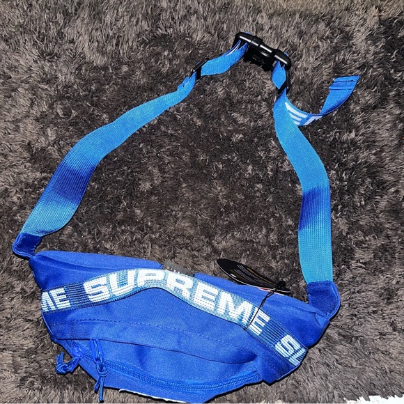 Sporty Blue Waist Bag Crossbody Sling – Adjustable Strap - Picture 8 of 10